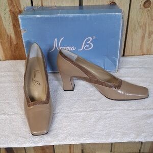 Vintage Norma B Block Shoes Taupe Mid-Heel With Snake Print Size 9N